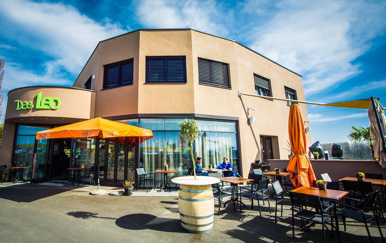 Отель Cafe-Restaurant Leo Кальсдорф-бай-Грац Экстерьер фото