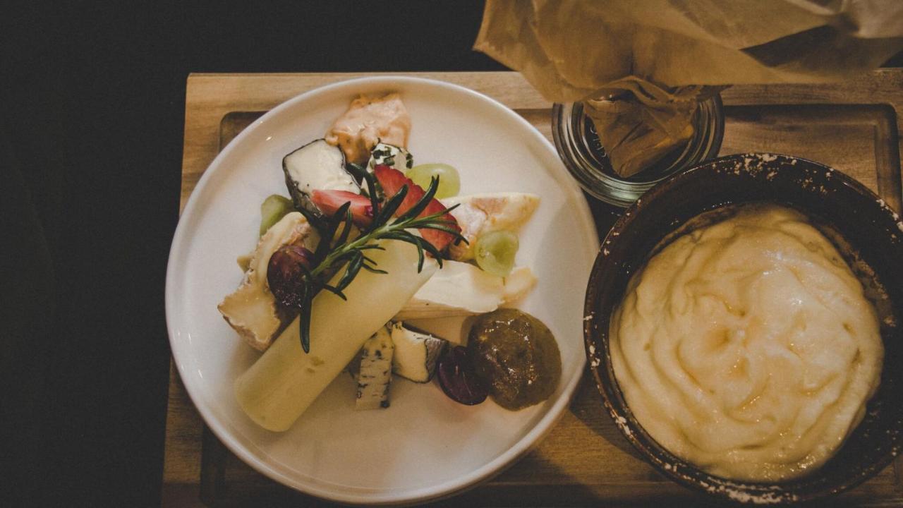 Отель Cafe-Restaurant Leo Кальсдорф-бай-Грац Экстерьер фото